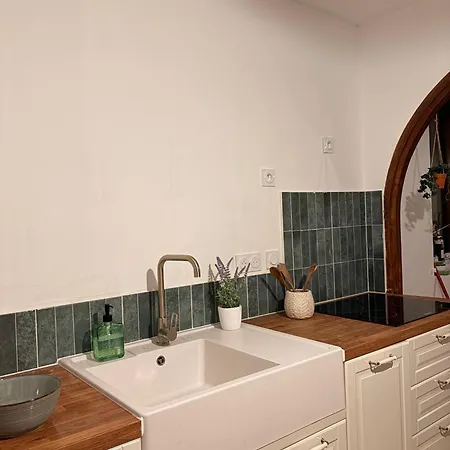 Le Secret Des Remparts - Jacuzzi- Vue Cite - Free Parking - Climatisation 卡尔卡松