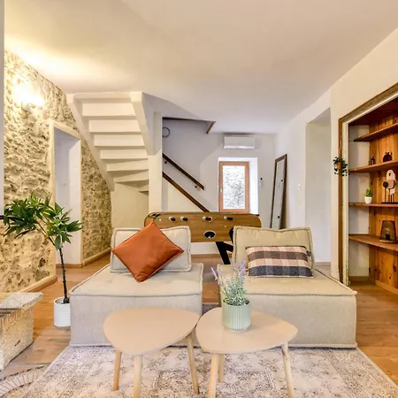 Villa Le Secret Des Remparts - Jacuzzi- Vue Cite - Free Parking - Climatisation Carcassonne